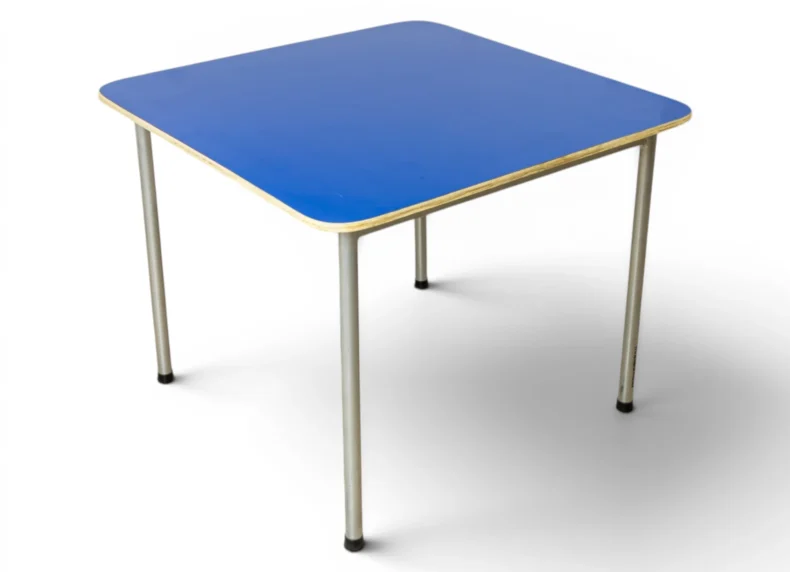 Mesa kinder formalita